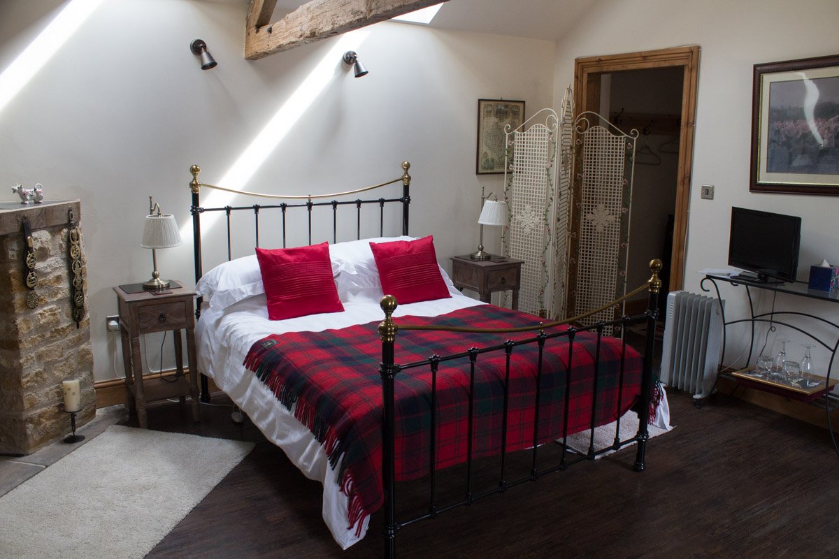 THE OLD STABLES BED AND BREAKFAST - Prices & B&B Reviews (Burrough On ...