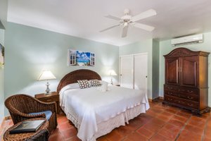 Room & Suite