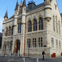 Inverness Town House - L'edificio