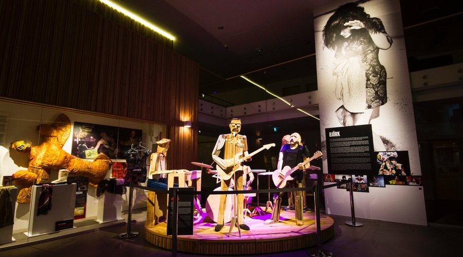Timeline of Iceland's pop and rock history