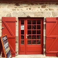 Quebec House