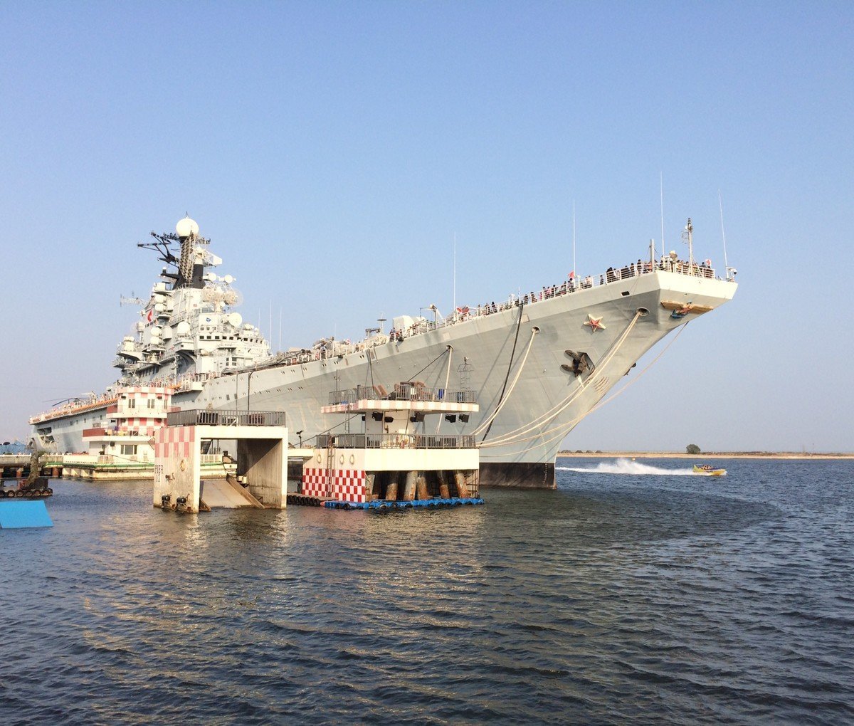 Tianjin Binhai Aircraft Carrier Theme Park, Тяньцзинь: лучшие советы перед  посещением - Tripadvisor