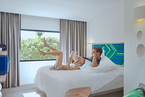 Room & Suite