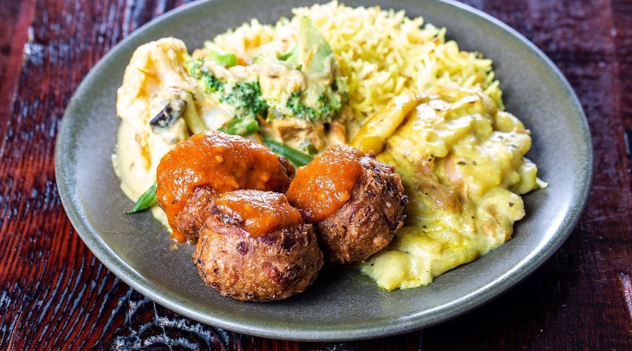 Medium Combo Plate - Koftas, Veg Curry & Creamy Potato Bake + Rice