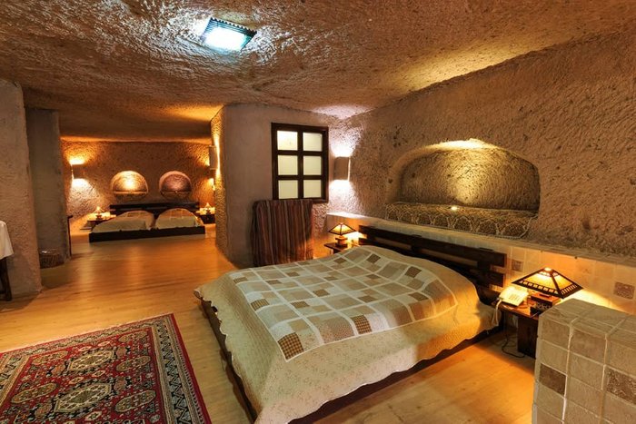 Kandovan Laleh International Rocky Hotel Rooms: Pictures & Reviews ...