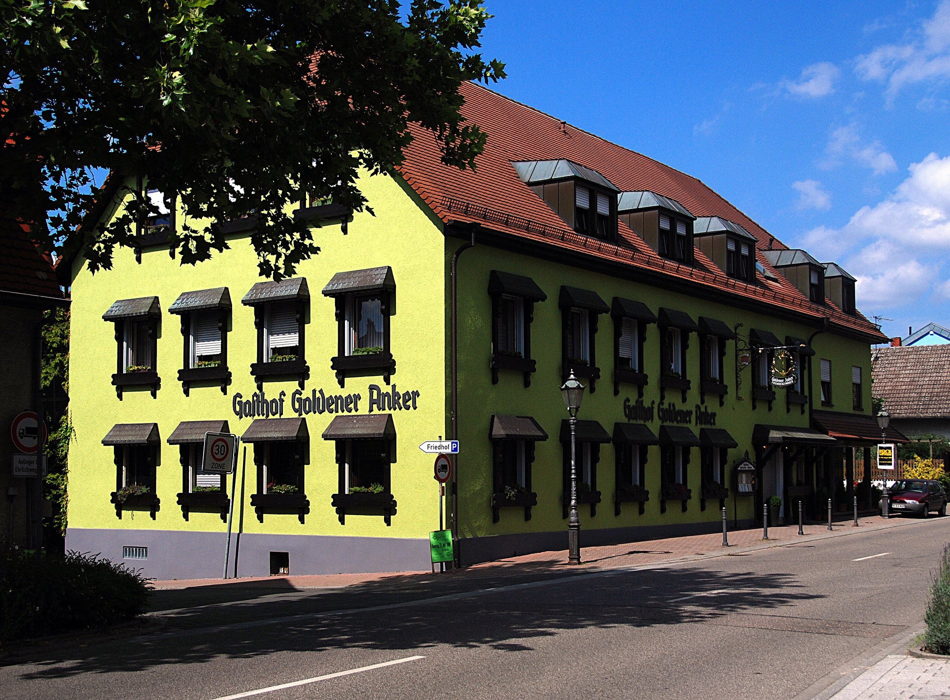 Landgasthof „Zum Goldenen Anker“ by null