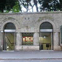 Paris, Metro Place Monge