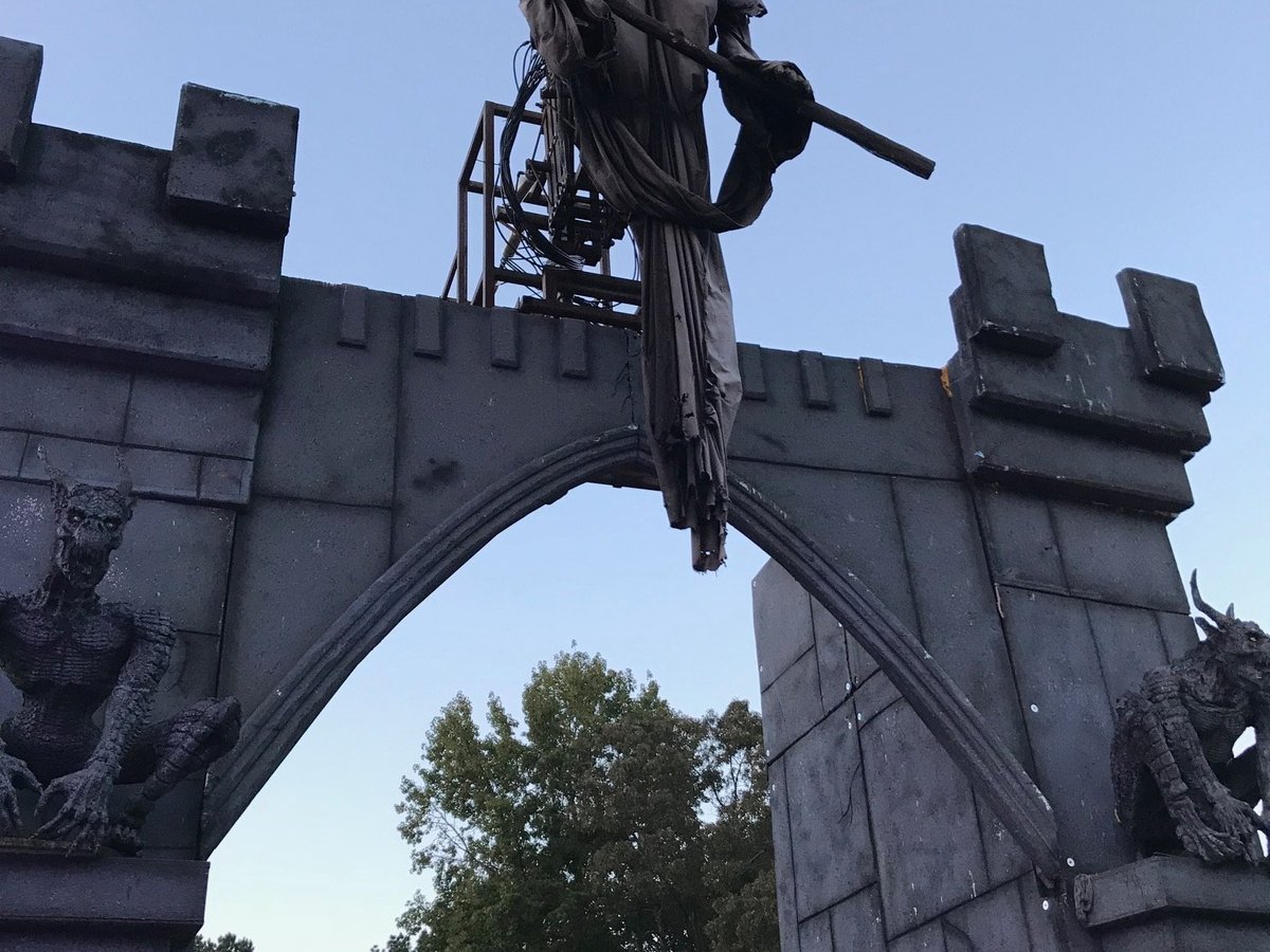 REVIEW: MADWORLD HAUNTED ATTRACTION 2023 - Greenville360