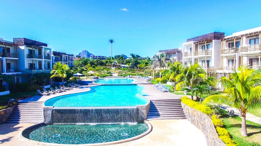 BeachFront Swimming Pool 2018