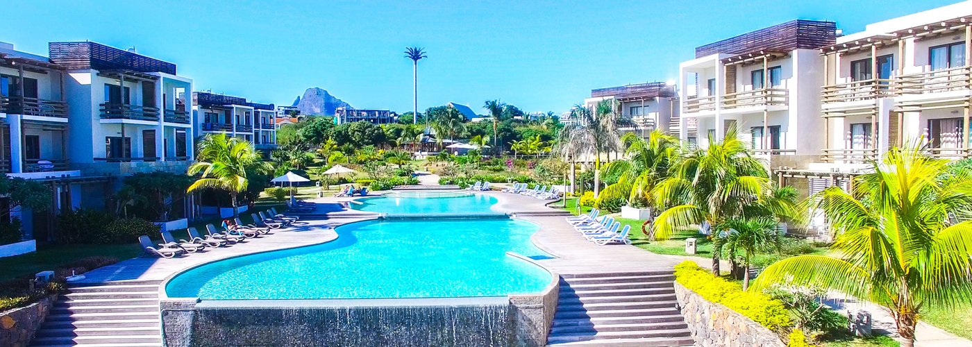BeachFront Swimming Pool 2018