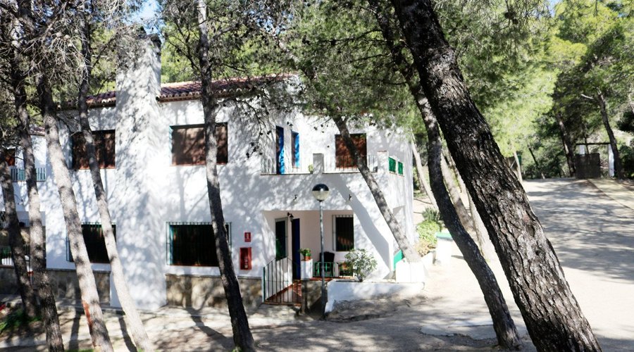 Entrada a módulo de apartamentos