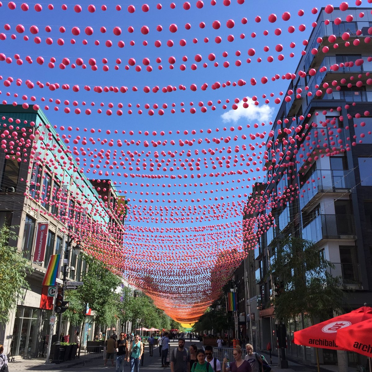 Montréal Gay Guide – Hotels, Bars, Saunas & Gay Village