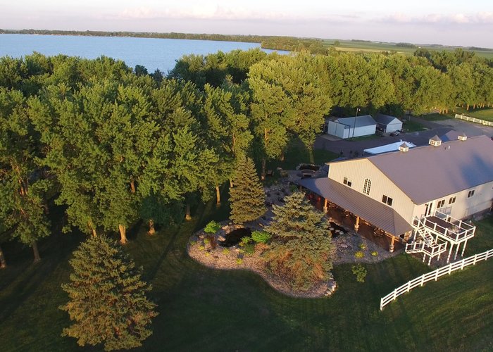 Round Lake Vineyards & Winery - 라운드레이크 - Round Lake Vineyards & Winery의 리뷰 - 트립어드바이저
