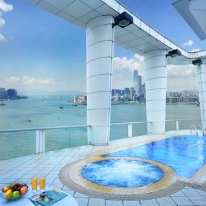 Swimming Pool at Metropark Hotel Causeway Bay
