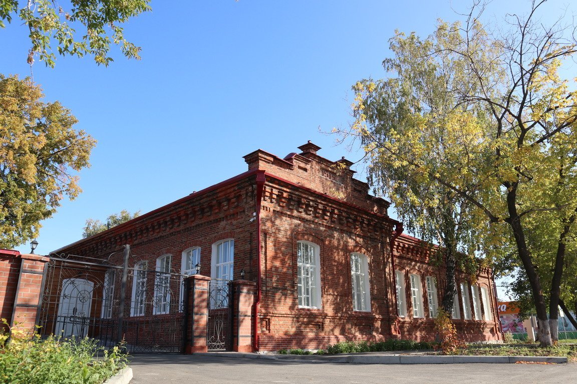 Музей Напольная школа в городе Алапаевске, Алапаевск: лучшие советы перед  посещением - Tripadvisor