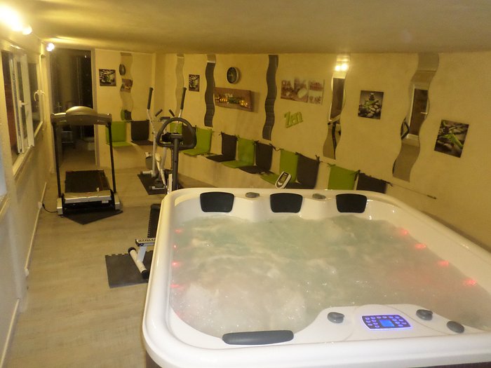 Apparthotel Les Tilleuls 68 7 4 Prices Condominium Reviews Saint Macaire France Apparthotel Les Tilleuls 68 7 4 Prices Condominium Reviews Saint Macaire France