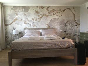 Room & Suite