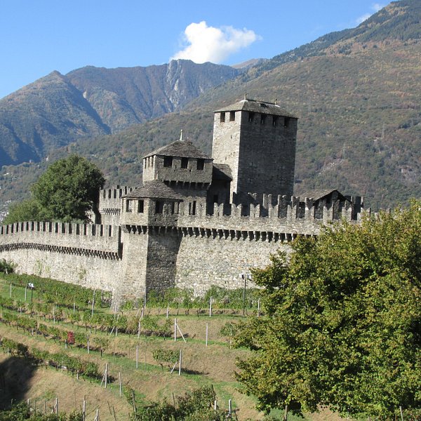 CHÂTEAUX DE BELLINZONE (Bellinzona) - All You Need to Know BEFORE You Go