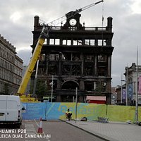 lo scheletro di unpalazzo che vorrei rivedere come era prima dell'incendio