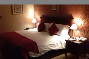Room & Suite