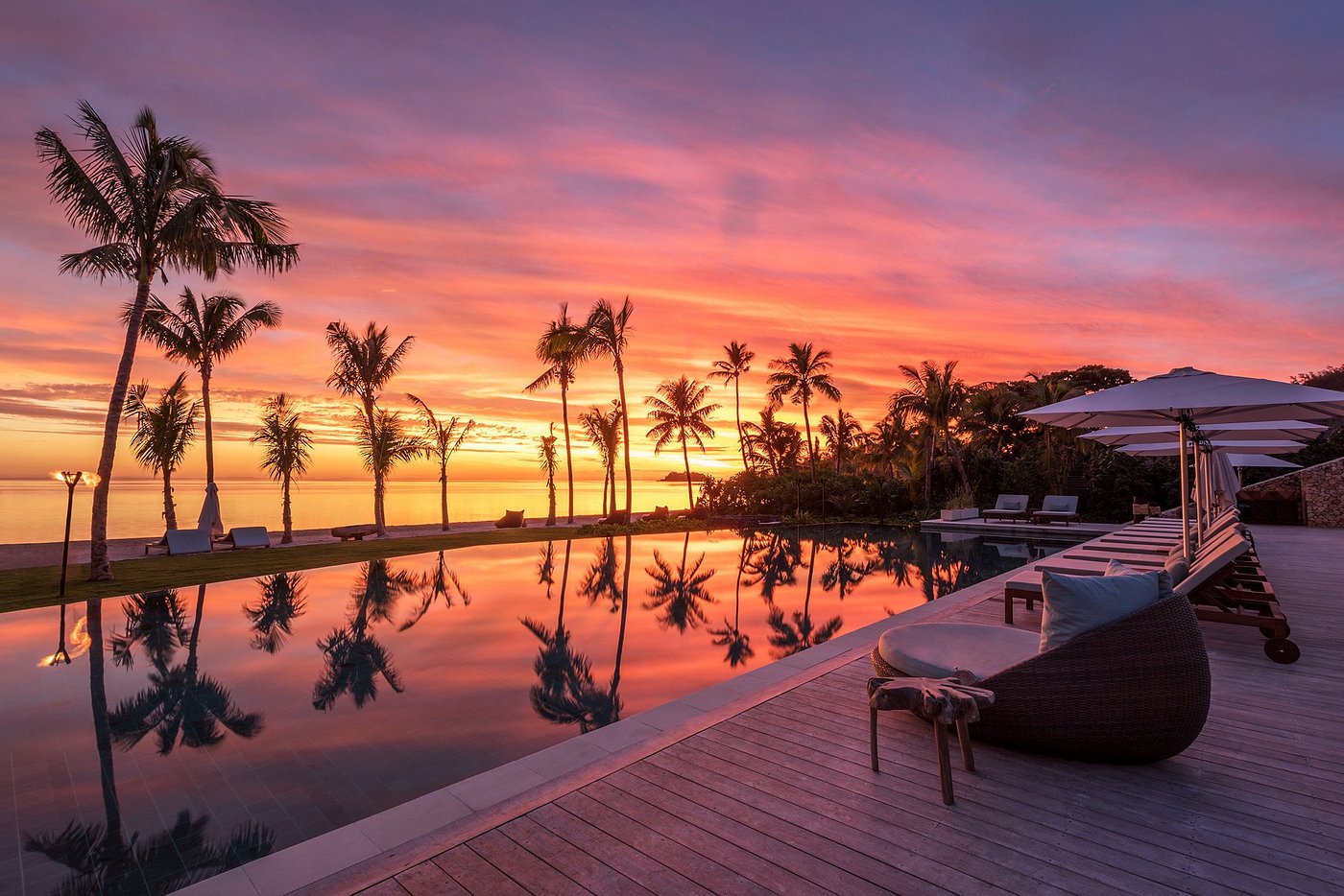 10 esempi di turismo sostenibile 10 Sunset at the Six Senses Resort - Fiji