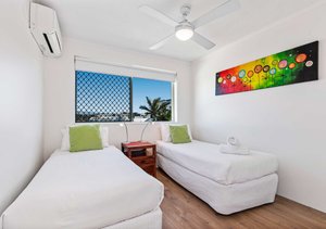 Room & Suite