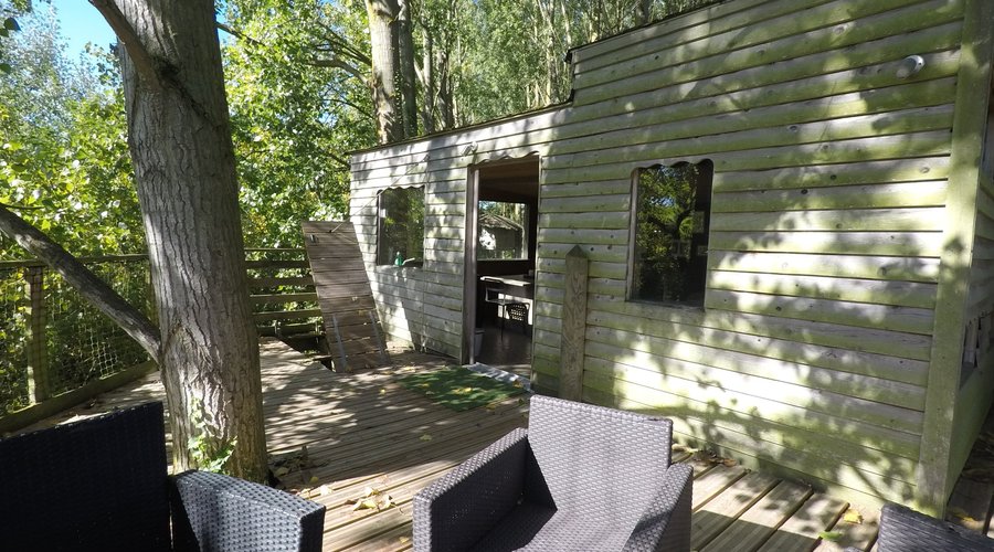 Voici un aperçu de la terrasse de notre cabane de 6 personnes