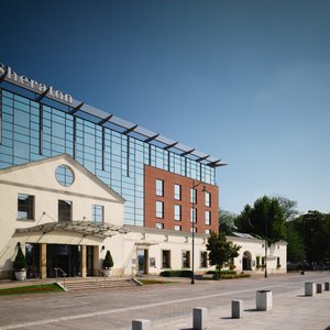 Hotel exterior with the Wawel Castle towers view