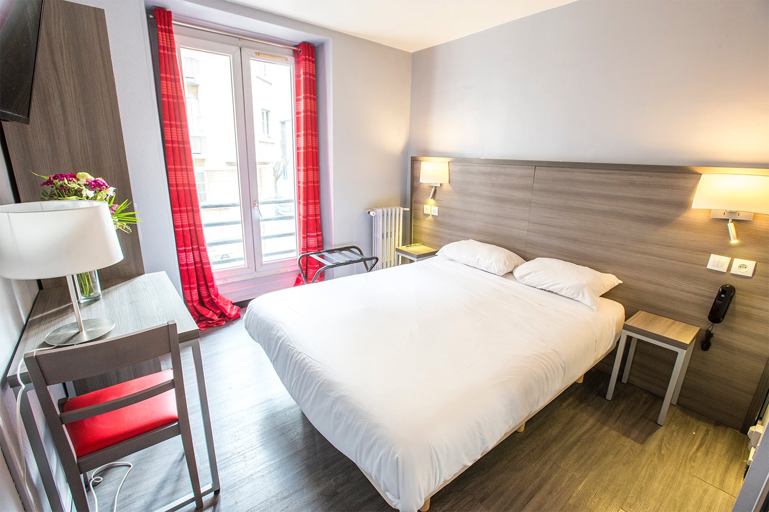 HIPOTEL PARIS PERE LACHAISE REPUBLIQUE - Prices & Hotel