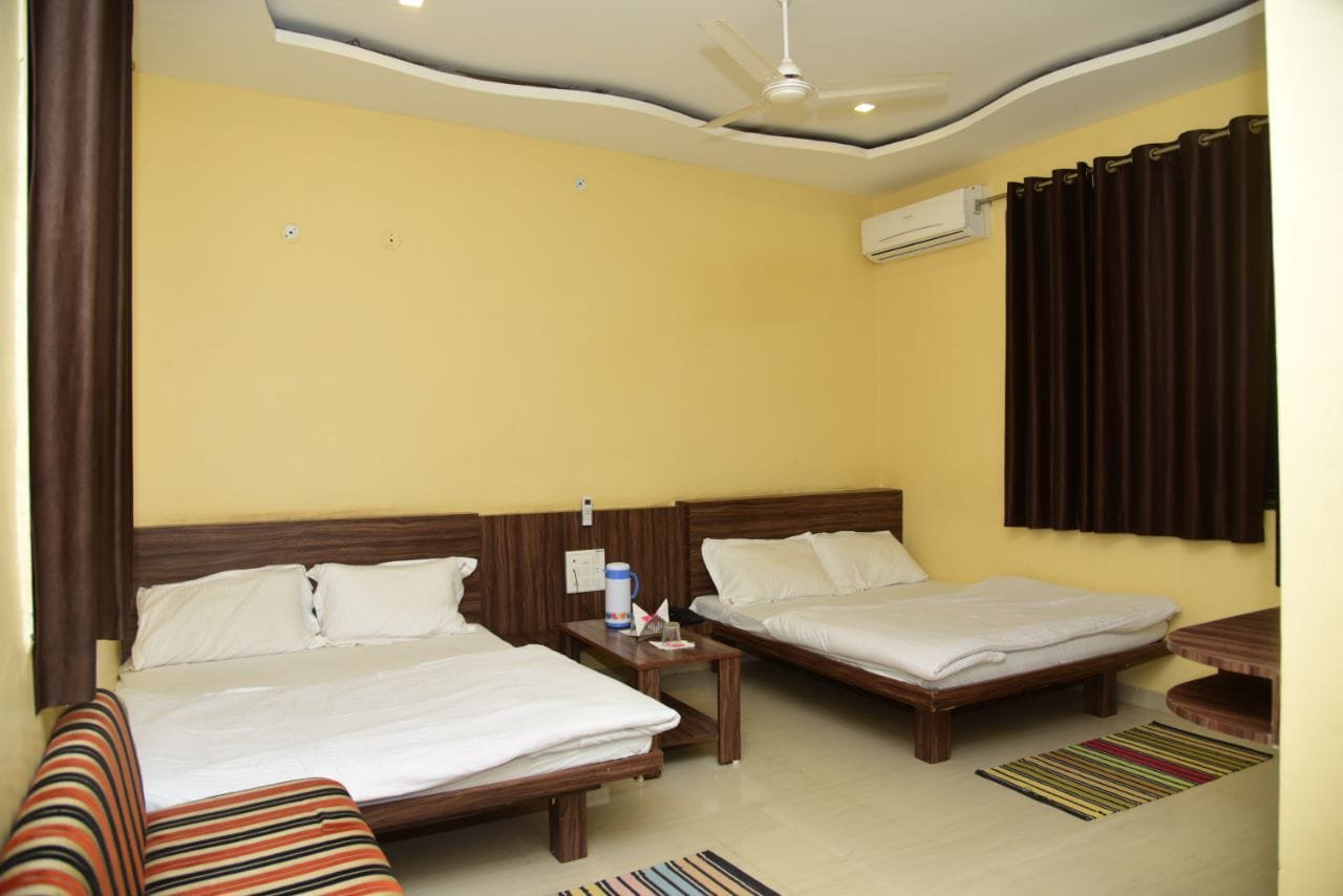 HOTEL FUN N FOOD - Prices & Reviews (Mandu, Madhya Pradesh) HOTEL FUN N FOOD - Prices &  Reviews (Mandu, Madhya Pradesh)