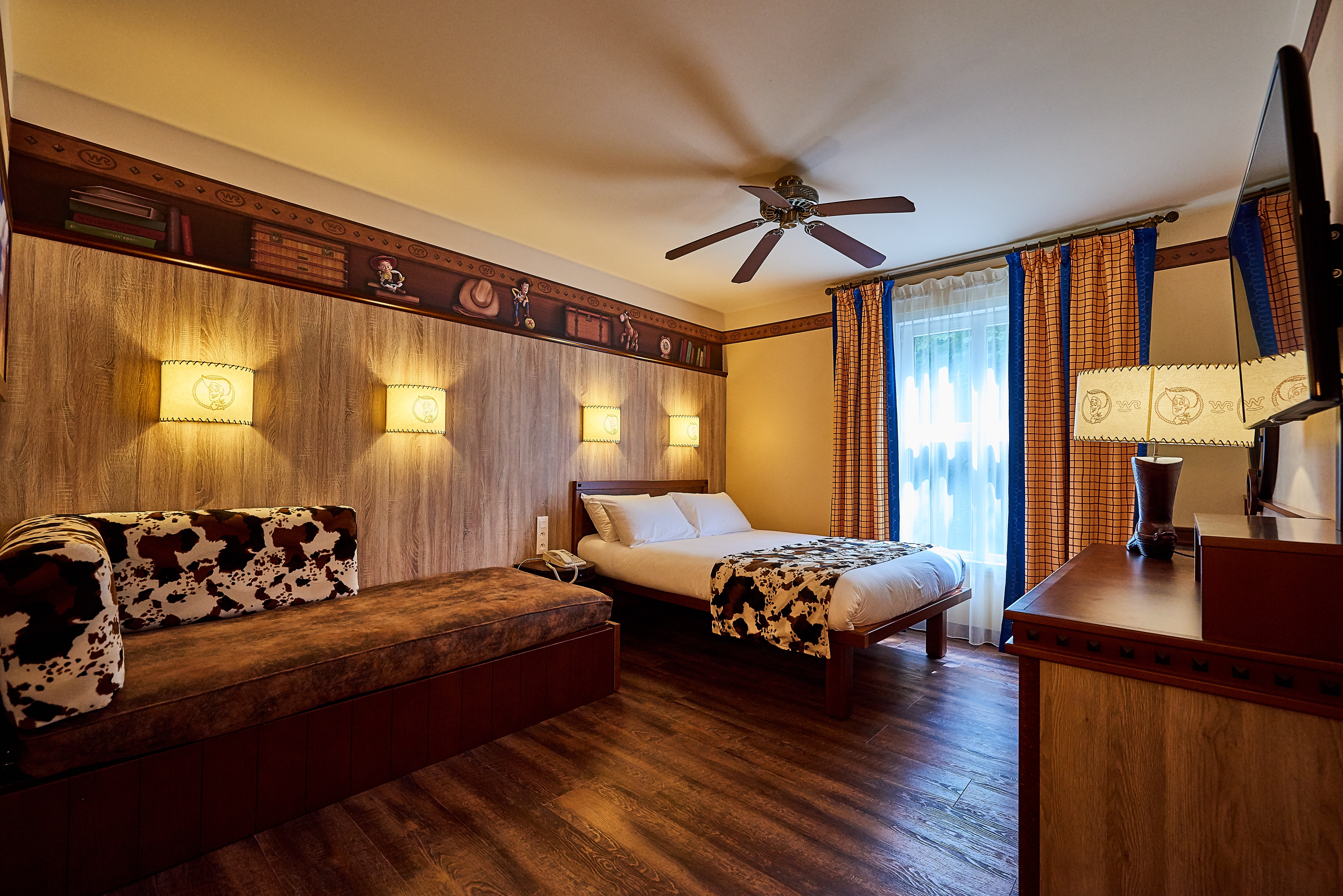 Disney Hotel Cheyenne Zimmer Fotos Und Bewertungen Tripadvisor   Disney S Hotel Cheyenne 