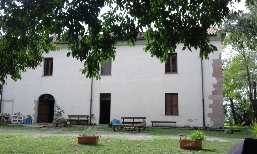 ESTERNO
