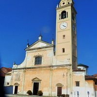 Facciata con campanile