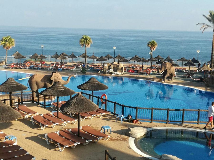 hotel holiday world resort costa del sol