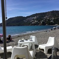 テラス、この時はランチ