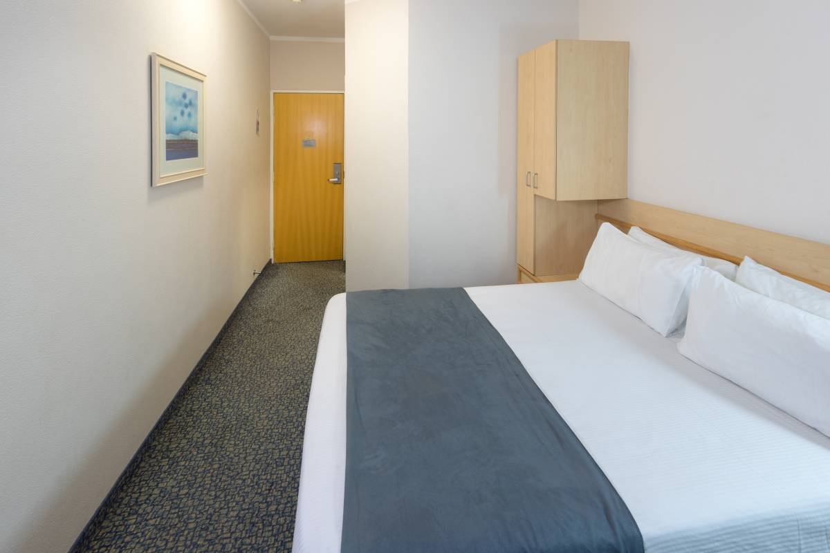 Hotel photo 14 of Road Lodge East London.