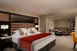 Room & Suite