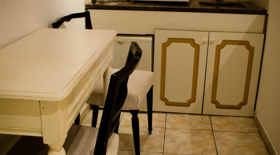 Habitación SUITE (Max. 3 personas) Sommier, LCD, Aire acondicionado, kitchenette  y baño privado