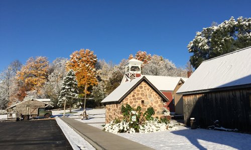 Beautiful area. Red building is the old school house with antiques