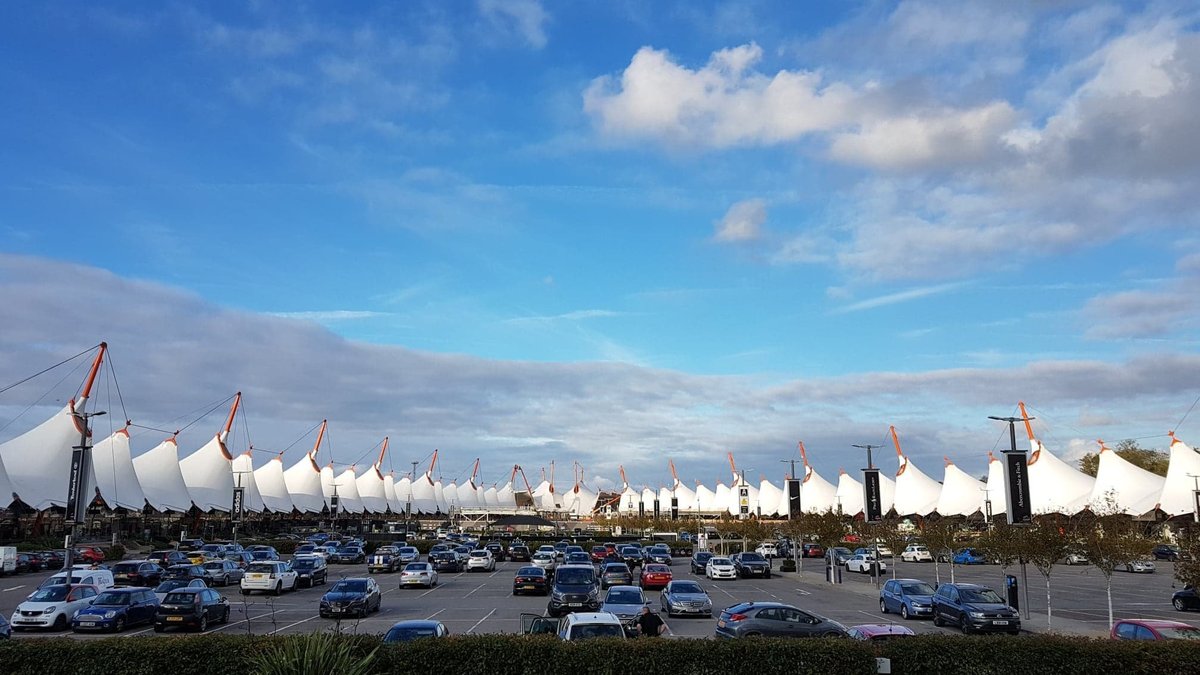 ASHFORD DESIGNER OUTLET KENT INGLATERRA