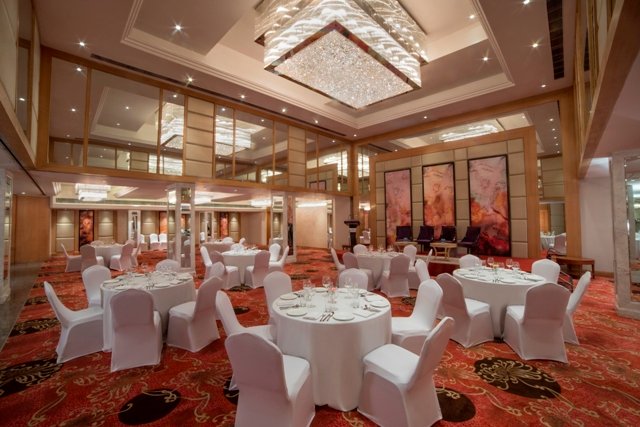 Hotel photo 39 of Hotel Singhania Sarovar Portico.