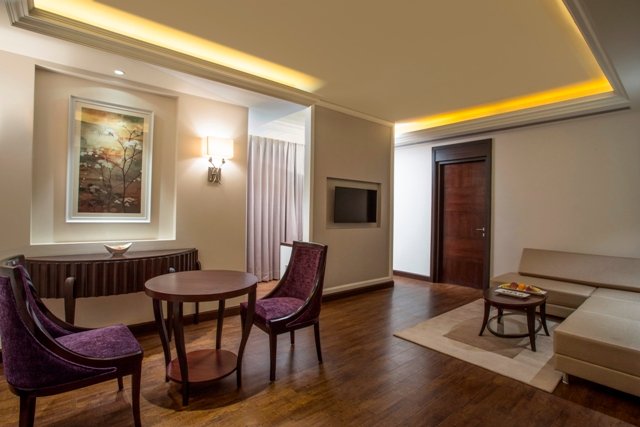 Hotel photo 20 of Hotel Singhania Sarovar Portico.
