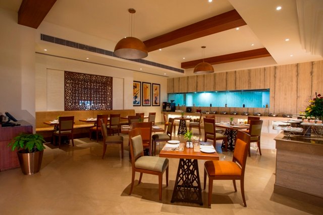 Hotel photo 41 of Hotel Singhania Sarovar Portico.