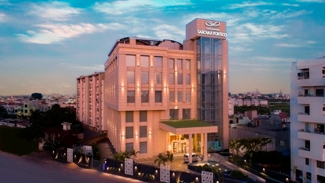 Hotel photo 12 of Hotel Singhania Sarovar Portico.