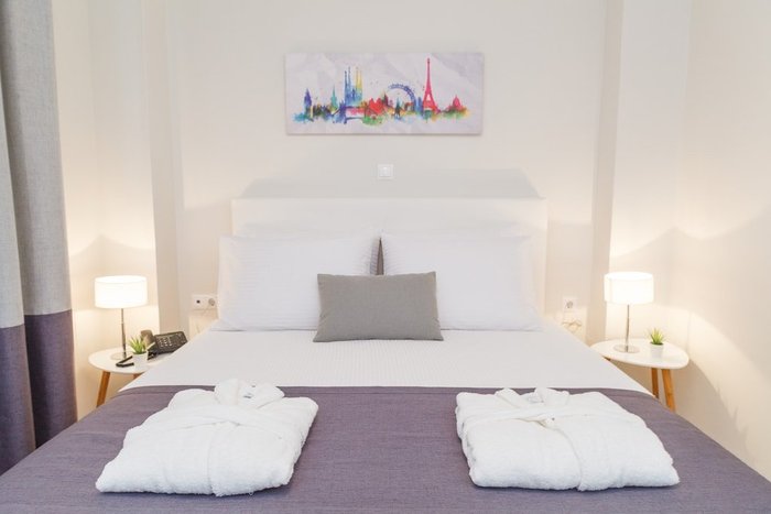 Tins Boutique Suites - Prices & Specialty Inn Reviews (athens, Greece)