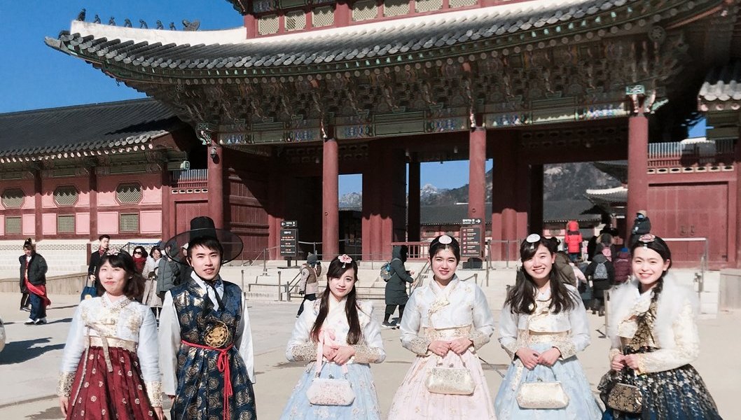 서촌나들이 한복 경복궁역점 - 서울 - 서촌나들이 한복 경복궁역점의 리뷰 - 트립어드바이저