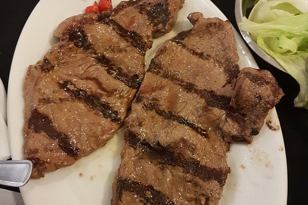 Brazilian Beef and GIGANTIC Ribs - Costelão Do Gaúcho (Curitiba)