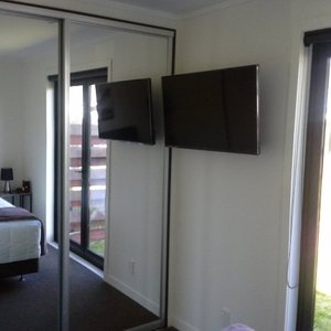 Bedroom/TV