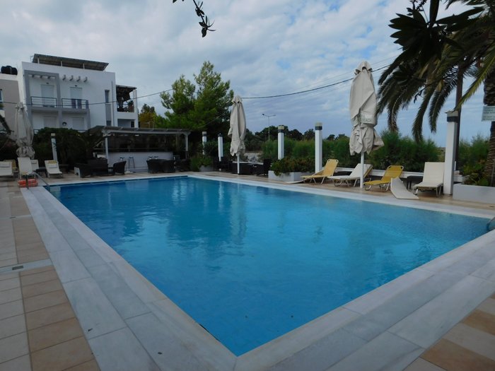 Kyparissia Beach Hotel Pool: Pictures & Reviews - Tripadvisor