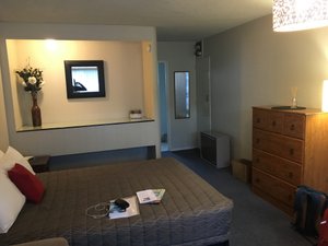Room & Suite